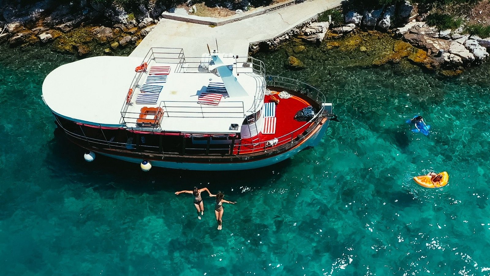 Całodniowy rejs na Kornati i Telašćica, zatoka Lupeška (zabytkowy statek z 1911 r.) PO POLSKU !